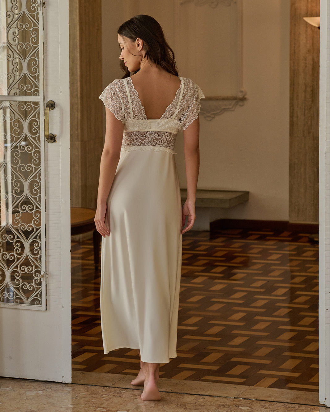 Camisola Longa de Renda | Noivas