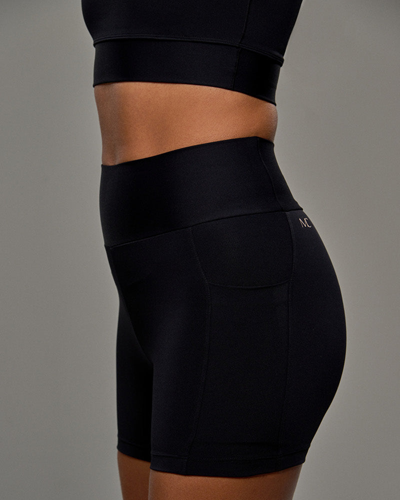 Short | Fitness VI